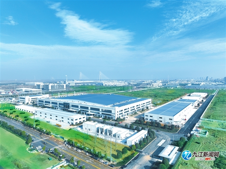 全市县域经济高质量发展现场推进活动｜九江经开区：固本兴新壮产业 凝心聚力促发展——2023年九江经开区经济社会高质量纪实(图4)